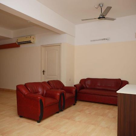 Hotel Tayas Trippapur ภายนอก รูปภาพ