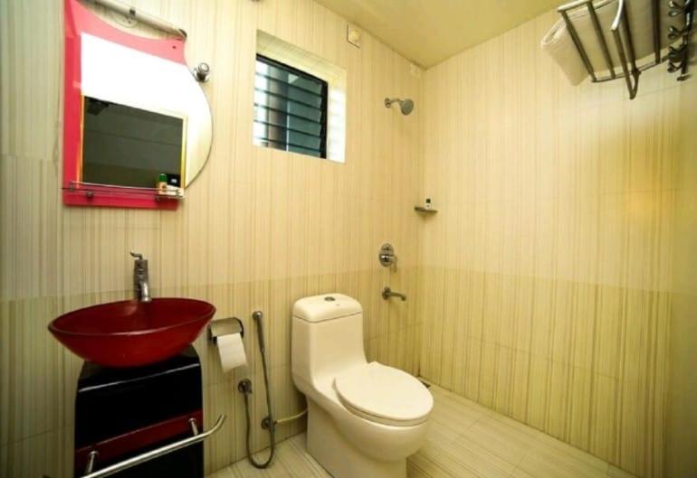 Hotel Tayas Trippapur ภายนอก รูปภาพ